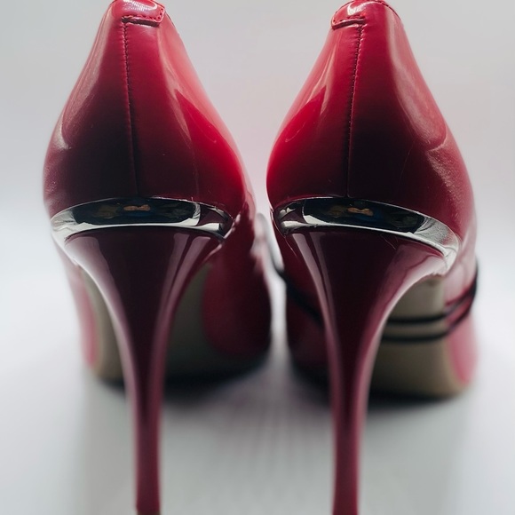 New Marc Fisher women's Red stiletto 4 inch pointed hill (155) - Picture 4 of 8